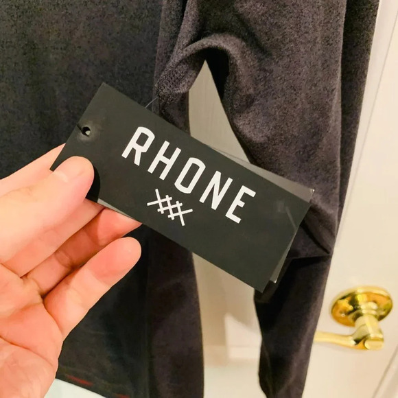 BRAND NEW Rhone Reign Long Sleeve Performance T-Shirt Men's Small - Picture 4 of 6